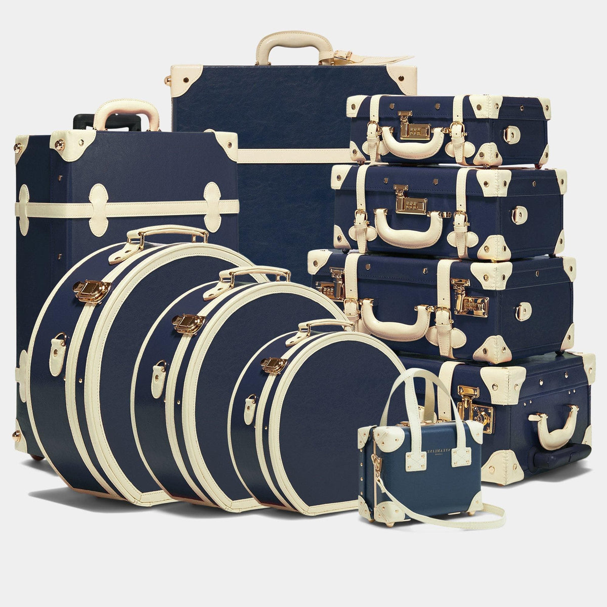 The Entrepreneur - Navy Overnighter Overnighter Steamline Luggage 