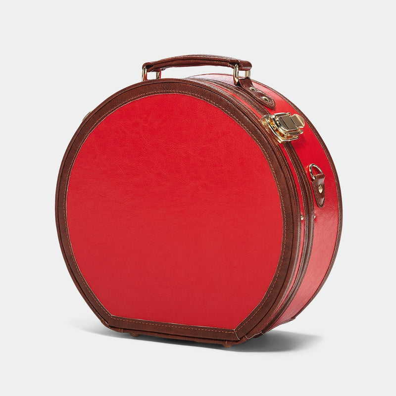 Angled product view of the deluxe hatbox Entrepreneur vegan leather suitcase in red