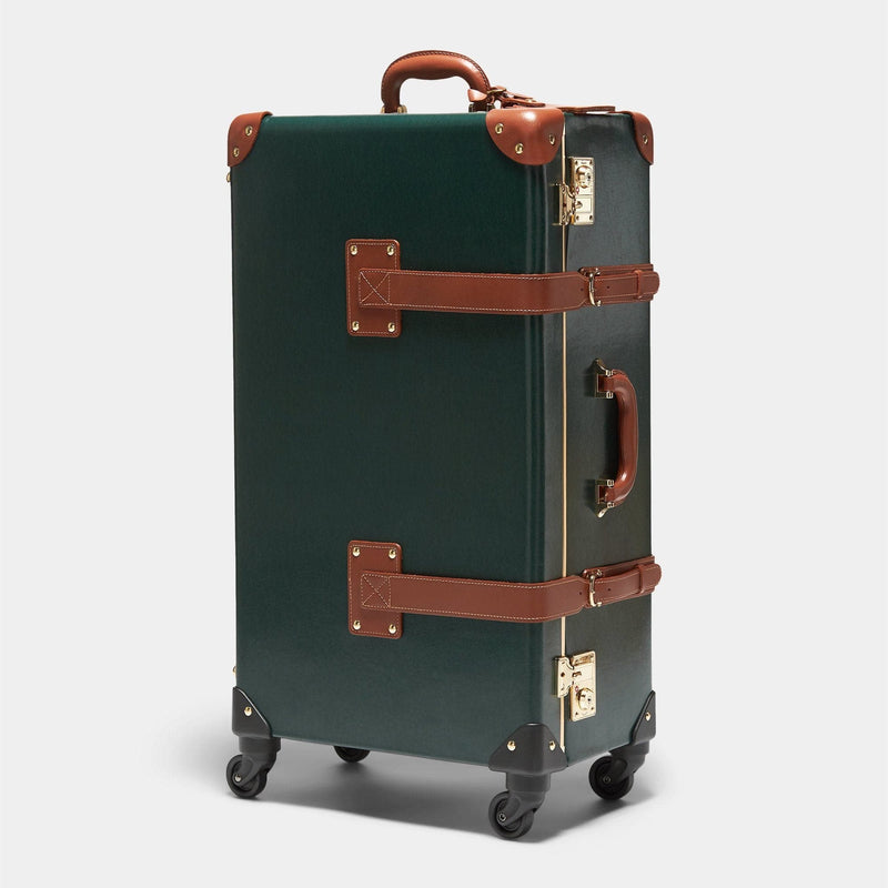 Angled product view of the check-in Diplomat leather suitcase in hunter green