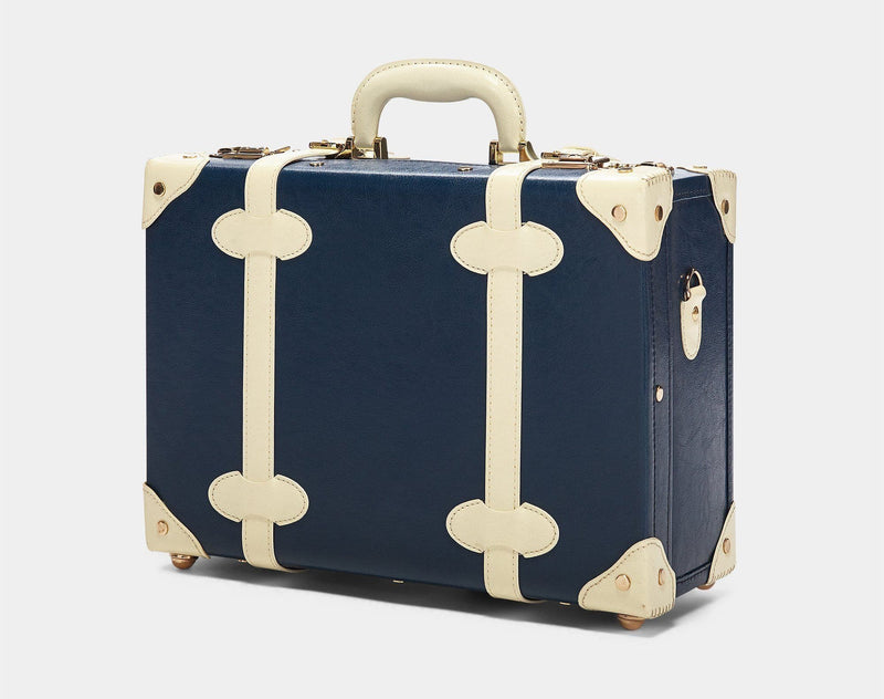 Angled product view of the overnighter Entrepreneur vegan leather suitcase in  navy
